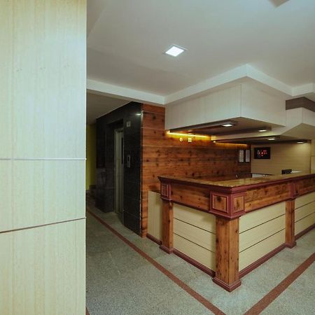 Hotel Oneiro Thrissur エクステリア 写真